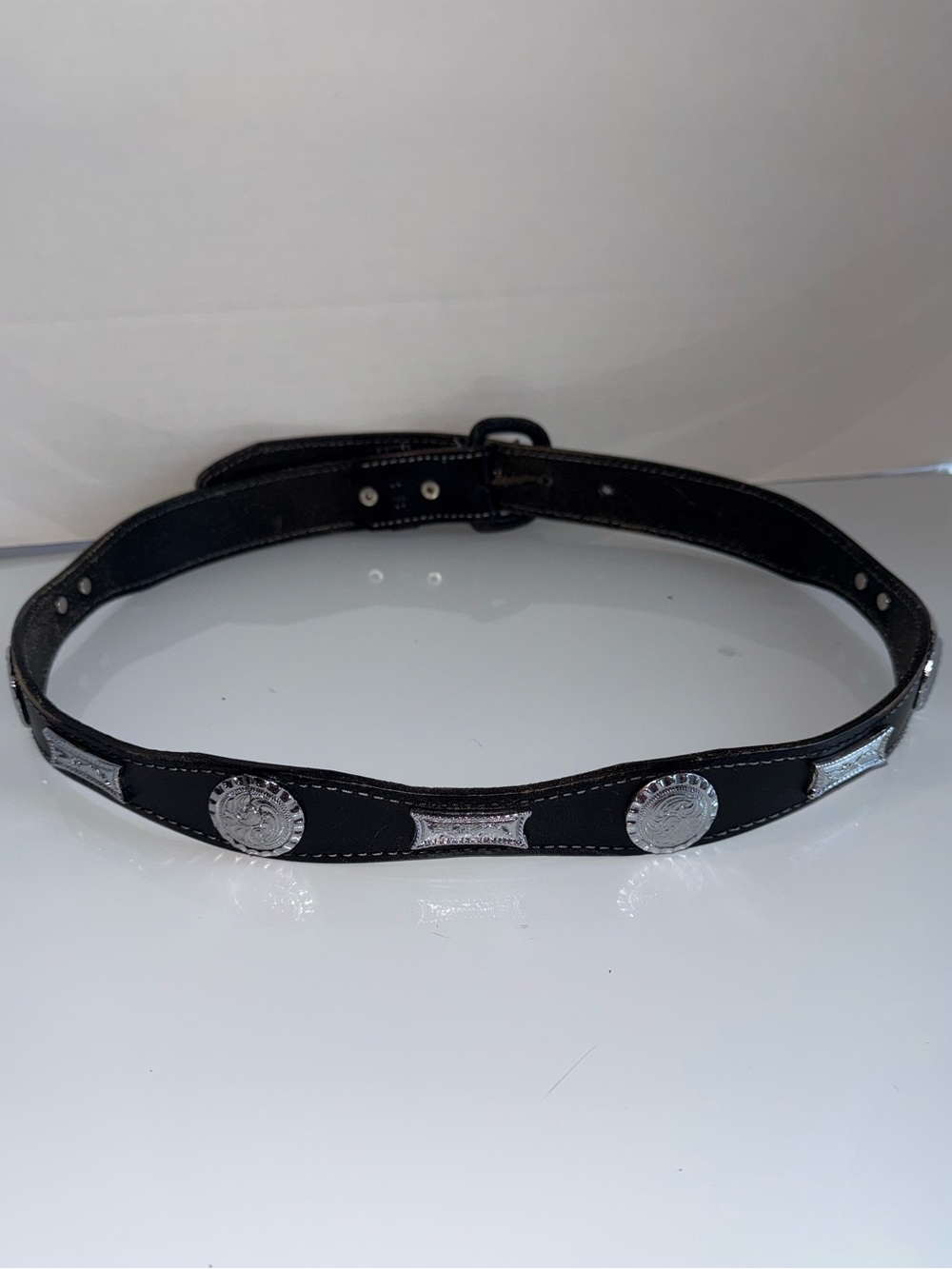 VINTAGE hand tooled leather western rodeo cowgirl belt with silver Concho 38